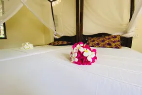 Large luxury beachside villa with a pool, guesthouse, cook, gardener, and maid - Image 3