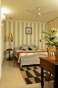 R6 Blissful Bangalow - Image 4