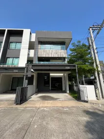Monthly Sale/Luxury Home, 3 fl, near airport ,Pool - Image 3