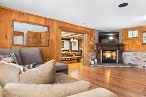 Game Room, near skiing and lake, walk to downtown - Image 3