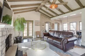 4BR Lakefront With Private Pool & Boat Dock - Image 3