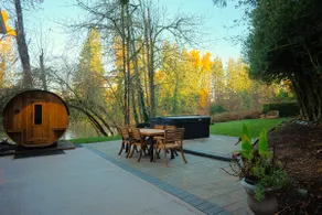 Luxurious Riverfront GuestHouse, Sauna & HotTub. - Image 3