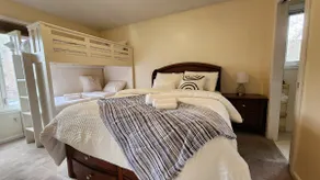 Whole Waterfront house - Image 4