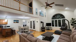 Whole Waterfront house - Image 2