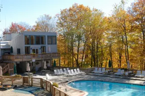 Chic, Pet Friendly - Cmty indoor Pool & Clubhouse - Image 4