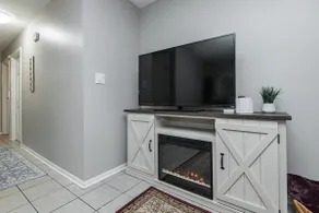 5-Star 2 Bedroom Duplex 5 Mins to Mayo Discounted! - Image 3