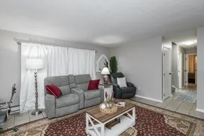 5-Star 2 Bedroom Duplex 5 Mins to Mayo Discounted! - Image 2
