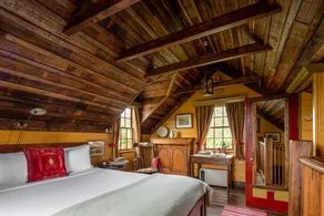 The Gardener’s Cottage – Heritage Hideaway Glebe - Image 3