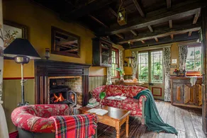 The Gardener’s Cottage – Heritage Hideaway Glebe - Image 4
