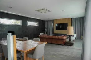 Studio inside a house in a private neighborhood - Image 3