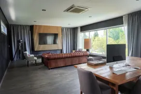 Studio inside a house in a private neighborhood - Image 4