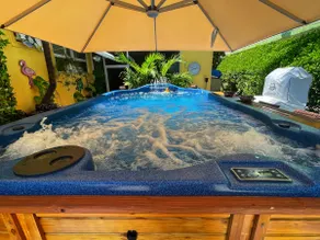 3Bed 2Bath~Kayaks~Cabana Club~Swim Spa~Fish Equip - Image 2