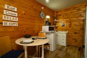 Cozy self-contained cabin - Image 5