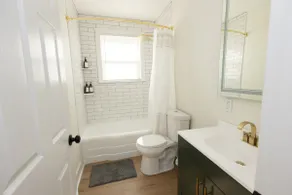 Stylish Little Rock Stay | 2 King Beds | Near UAMS - Image 2