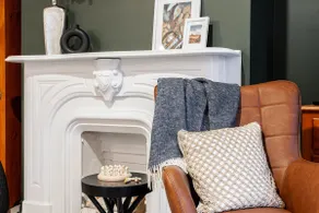Boho Chic Suite - walk to dwntwn/free prkg/Netflix - Image 3