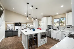 Free Pool Heating | Spacious Lakefront | Game Room - Image 5