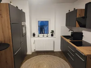 Elegant 3-bedroom nest - Image 3