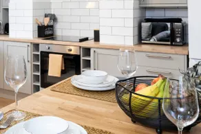 Popular Two Bed Apt in Leeds City - Image 3