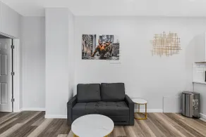 Luxury studio apartment - Image 2