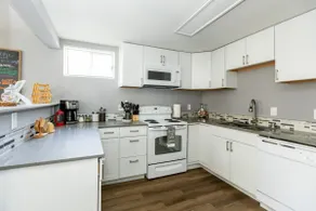 Cozy Blue Home- Newly Remodeled! - Image 5