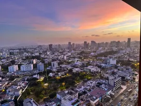 Skyline Loft 32 • Panoramic City View - Image 5