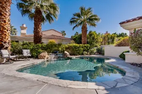 Casa Bella - Home in Blue Door - Image 2