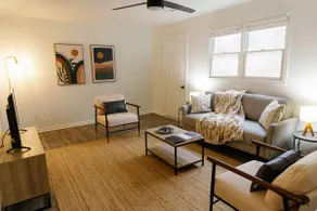 \"Morning View 4” Cozy Modern Stay - College/Hiking - Image 1