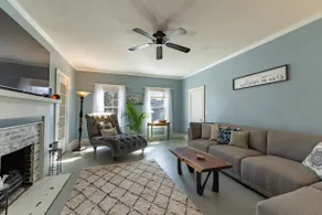Cozy Home on Wiseman - Image 5