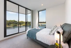 Lakeview Luxury 3Bedrooms Apt Wolli Creek close to Airport CBD - Image 5