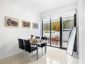 Central of Toowong Neat Apt Near Station - Image 2