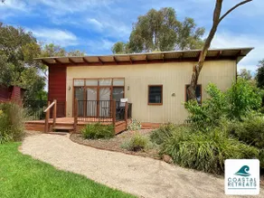 The Purple Hen Hideaway Resort - Image 2