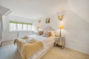Live the coastal cottage dream in Dorset AONB - Image 4