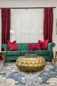 1920’s Charming Bungalow-Downtown - Image 2