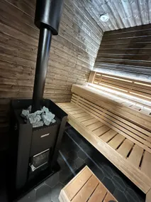 Modern guest house with wood-fired sauna and parking space - Image 4