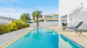*NEW HOME* Directly Across from Beach w/Pool - Image 3