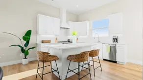 *NEW HOME* Directly Across from Beach w/Pool - Image 4