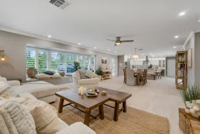 Luxury European home! 3 king beds, pool, lounge - Image 3