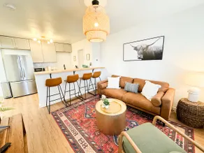 Central Loveland 2 Bedroom House - Image 2