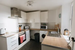 Drigg Cottage, Cosy Retreat with Log Burner & Garden - Image 5