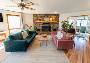 Vintage remodeled 2BR home close to beach & trails - Image 4