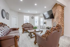 Historic, Modern Midtown Mansion - Image 5