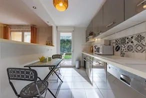 ”Le Coloré” -parking-terrace-garden- 2 bedrooms - Image 5
