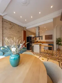 Heart of City: 3BR/3BA Modern Stay mosaic tiles - Image 5
