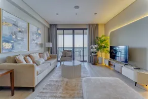 FIRST CLASS | 1BR | Palm Paradise - Image 2