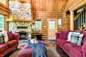 Luxury Log Cabin | Hot Tub, Pool Table & Lakeview - Image 5