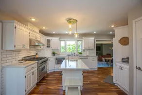 Lakeview Luxury - Deck With View, 3 Family Rooms - Image 4