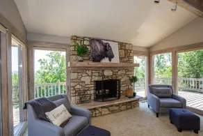 Lakeview Luxury - Deck With View, 3 Family Rooms - Image 2