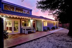 Beachy & Spacious Home in Carp - Image 2