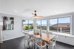 Hood Road Beach House- Hamptons inspired sleeps 9 - Image 5