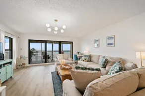 Ultra-luxe condo with chic coastal style.  Stunning Gulf Views & Sunset Skies! - Image 2